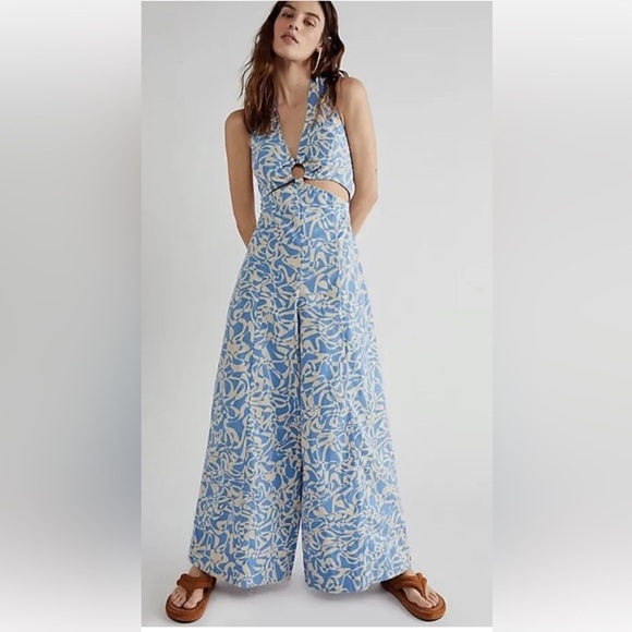 Free People Kira Jumpsuit Size Medium Cutout Wide Leg Blue